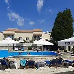 Lägenhetshotell Solaris 4*