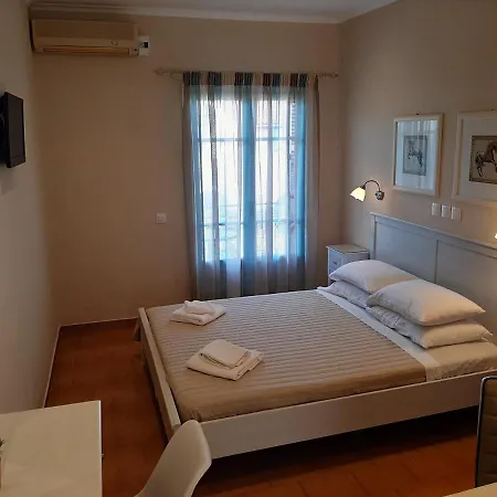 מלון דירות Solaris 4*
