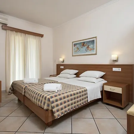 Solaris Lägenhetshotell Kassiopi