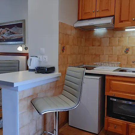 Solaris 4*