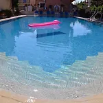 Solaris Aparthotel 4*